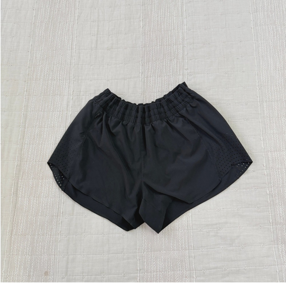Athleta Hustle 3" Short Womens S Black Perforated Running Athletic Yoga